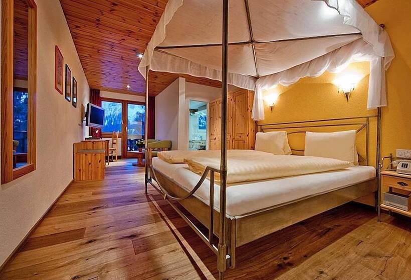 バルコニー付きスーペリアルーム, Astoria