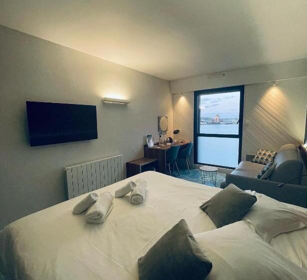 غرفة ديلوكس مطلّة علي البحر, De France