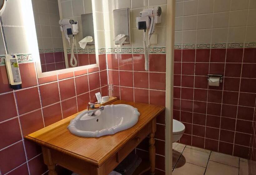 Quarto Estandar, Le Relais Des Dalles   Hôtel & Restaurant