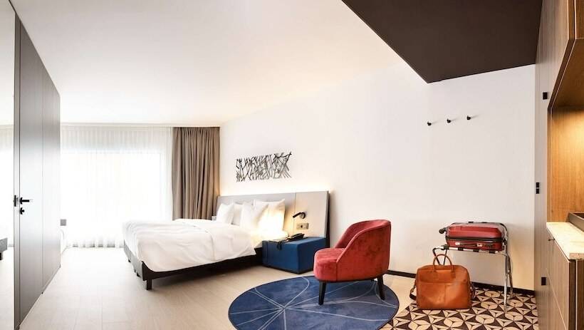 Семейный Номер, Radisson Blu Hotel, Bruges