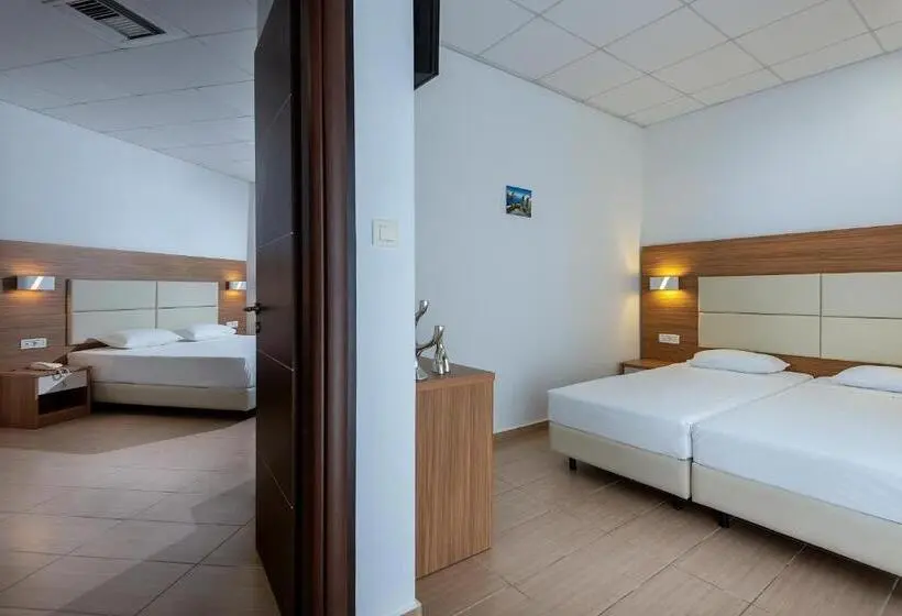ファミリールーム, Royal Bay Suites