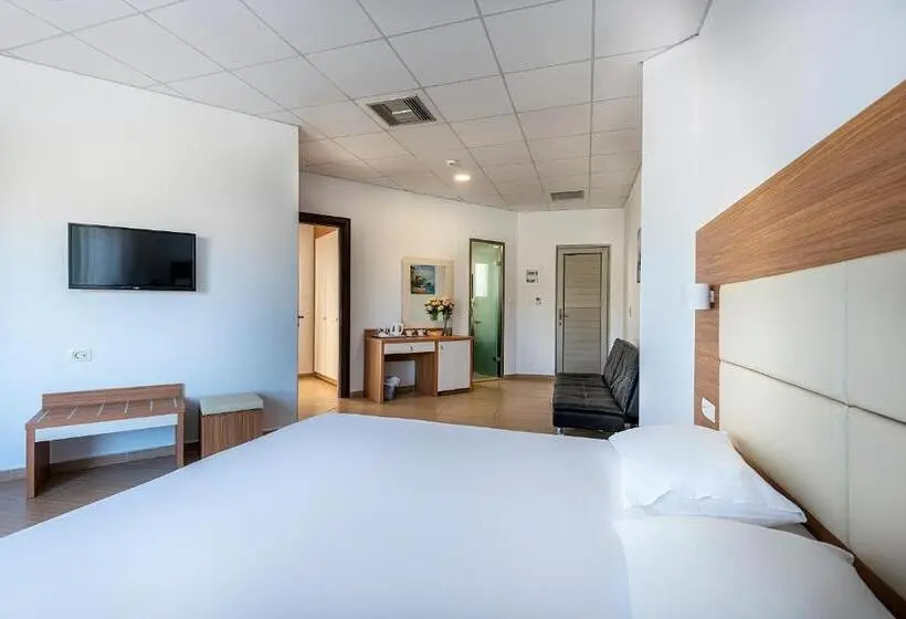 ファミリールーム, Royal Bay Suites