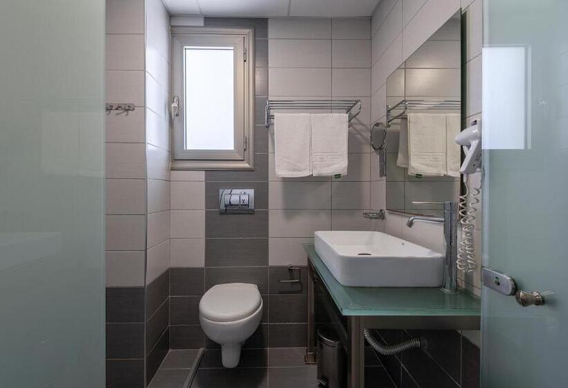 Трехместный Superior Вид на Море, Royal Bay Suites