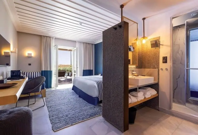 سوئیت با چشم‌انداز, Summer Senses Luxury Resort
