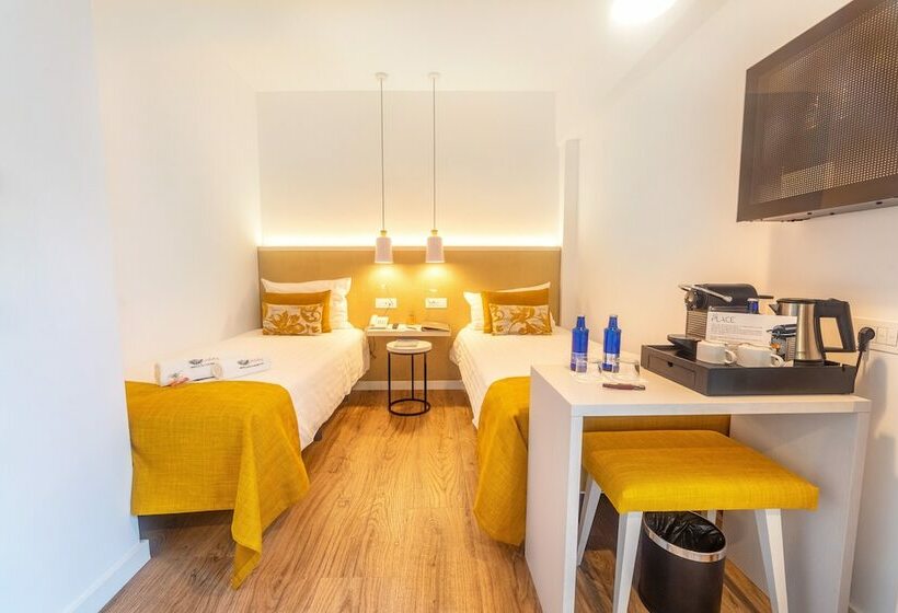 标准间, The Place   Adults Only