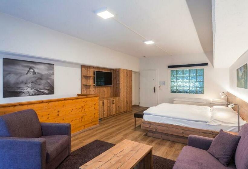 غرفة قياسية ثلاثية ذات اطلالة, Zermatt Budget Rooms