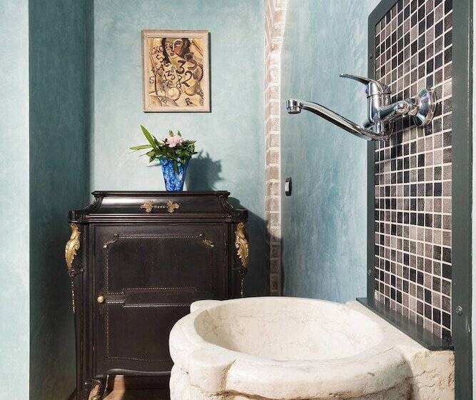 اتاق استاندارد, Corte Rosantico