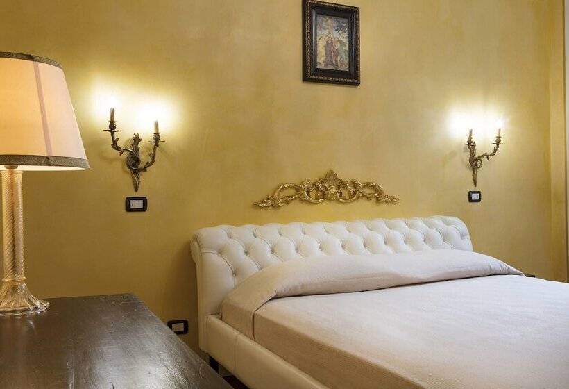 اتاق لوکس, Corte Rosantico