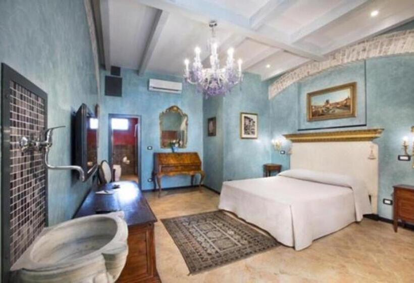 اتاق لوکس, Corte Rosantico