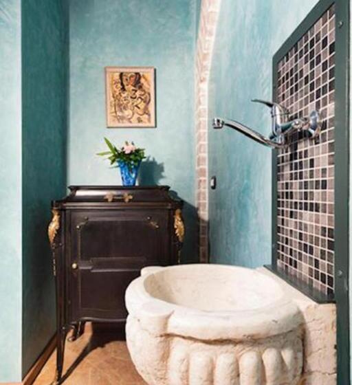 اتاق لوکس, Corte Rosantico