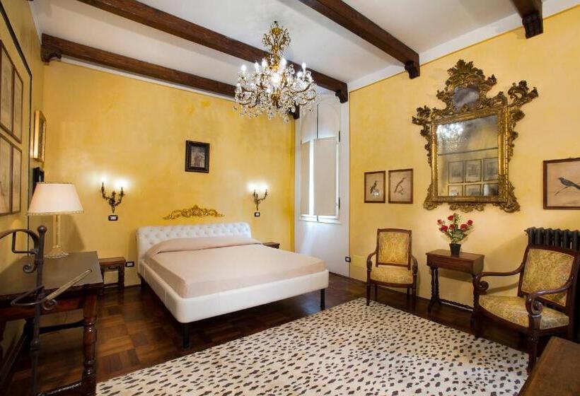 اتاق استاندارد با تخت بزرگ, Corte Rosantico