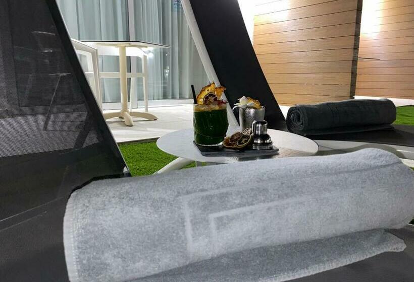 סוויטת ג'וניור, Sanom Beach Resort - Adults Only