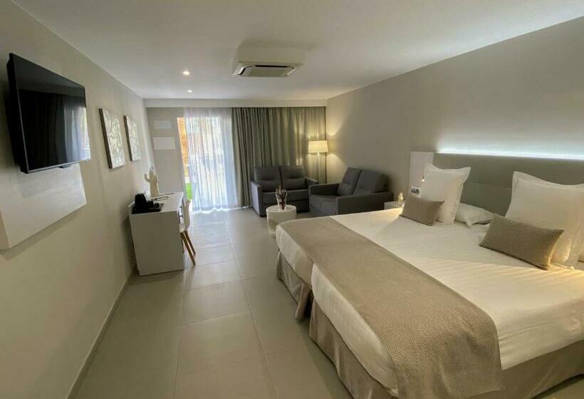 סוויטת ג'וניור, Sanom Beach Resort - Adults Only