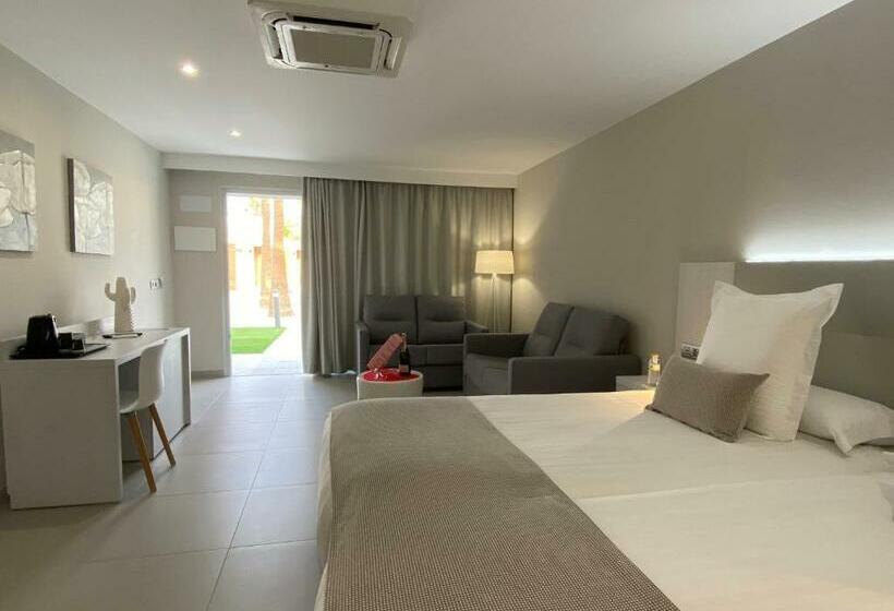 סוויטת ג'וניור, Sanom Beach Resort - Adults Only