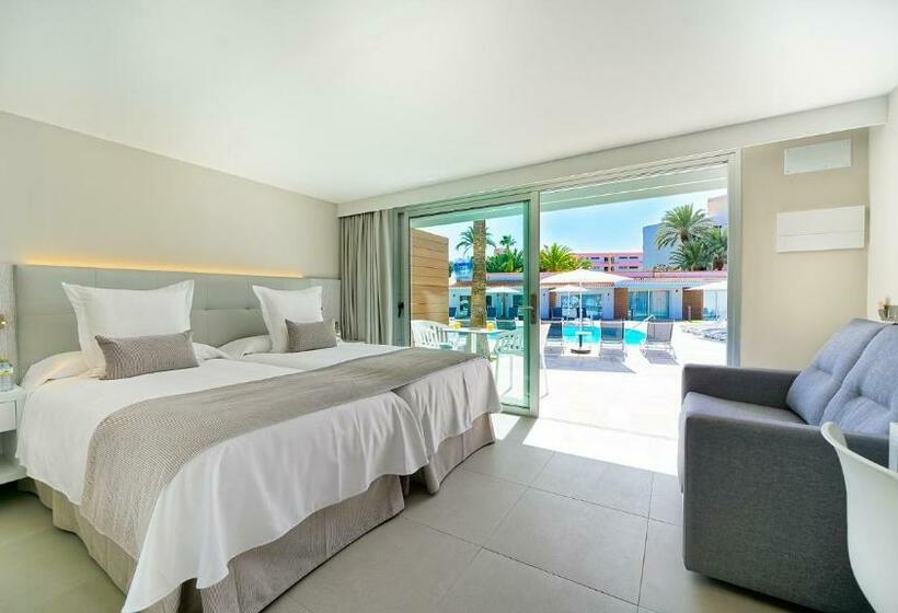 חדר סטנדרט נוף לבריכה, Sanom Beach Resort - Adults Only