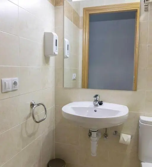 اتاق اکونومی یک تخته, Alda Estella Hostel