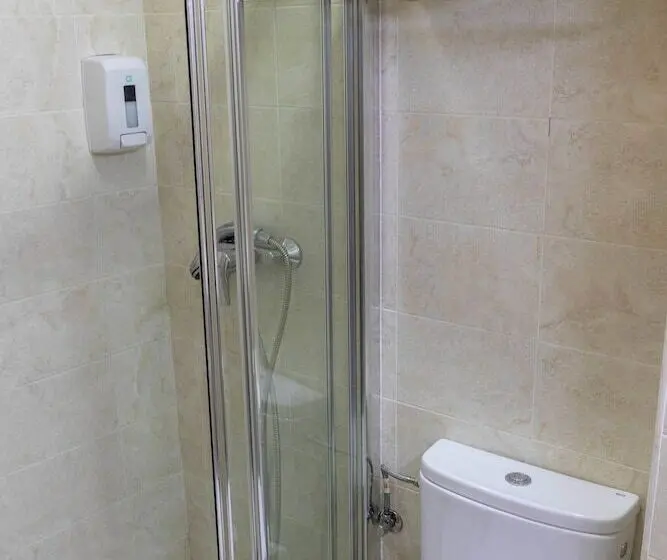 اتاق استاندارد, Alda Estella Hostel