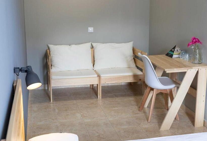 Четырехместный Номер Стандарт, Alda Estella Hostel