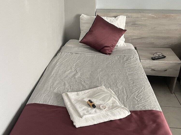 اتاق استاندارد سه نفره, Ersoy Aga Otel