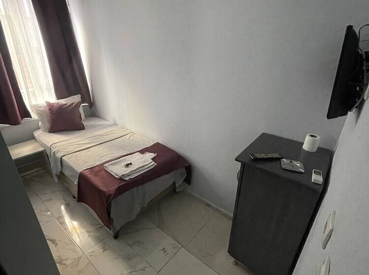 اتاق استاندارد یک نفره, Ersoy Aga Otel