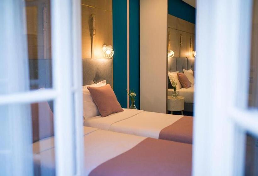 اتاق استاندارد با بالکن, City Nest Modern & Cozy Suites