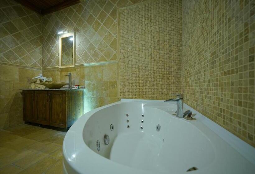 带大床的标准间, Shoestring Stone House