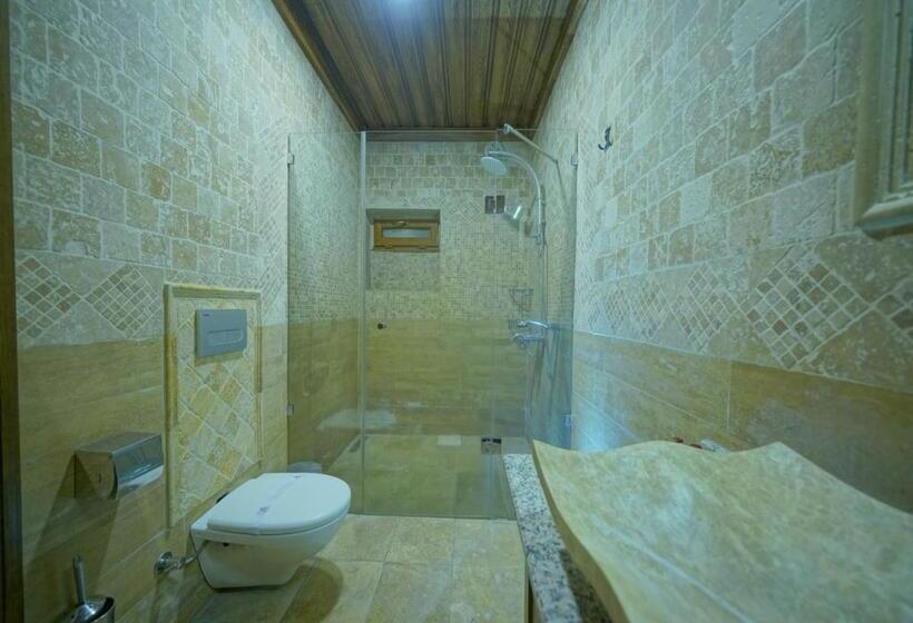 带阳台的豪华间, Shoestring Stone House