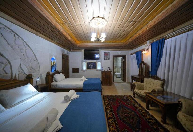 Comfort room with balcony, Shoestring Stone House