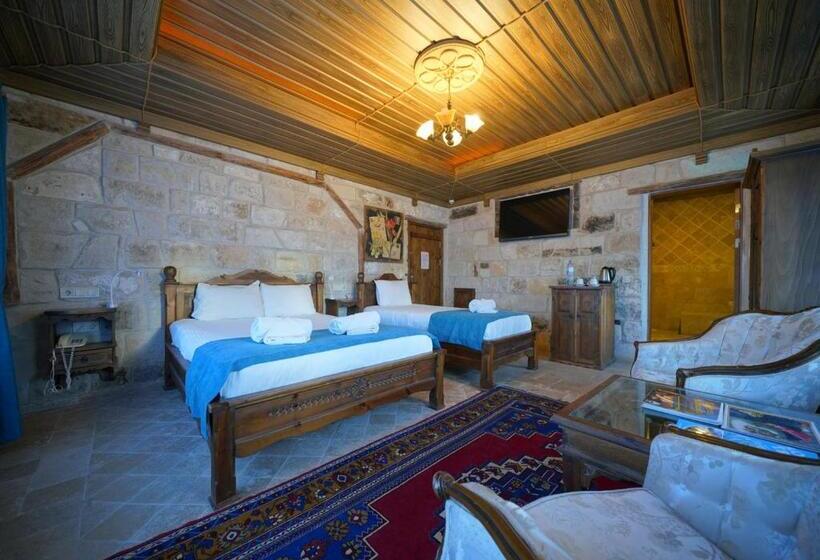 Comfort room with balcony, Shoestring Stone House