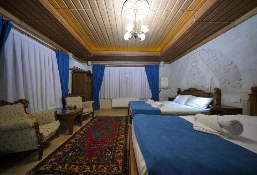 Comfort room with balcony, Shoestring Stone House