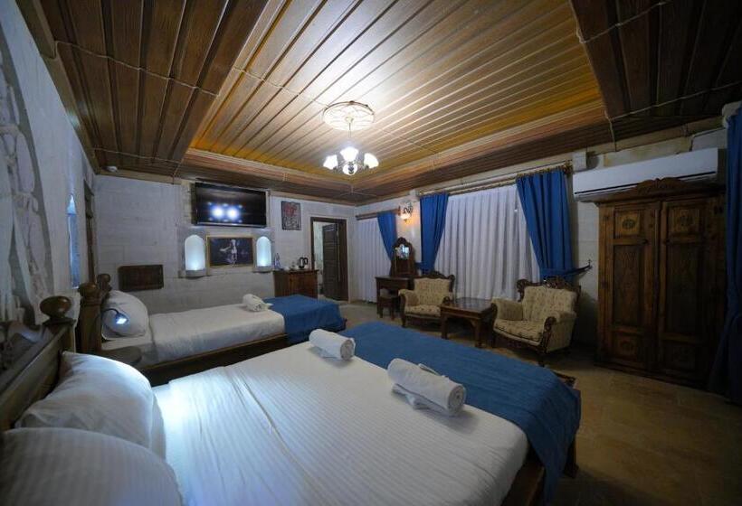 Comfort room with balcony, Shoestring Stone House