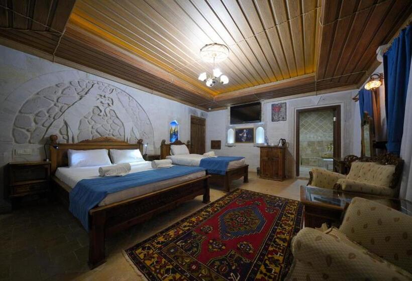 Comfort room with balcony, Shoestring Stone House