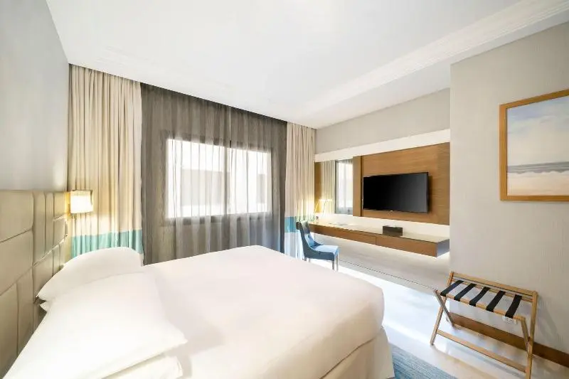 اتاق لوکس با تخت بزرگ, Four Points By Sheraton Makkah Al Naseem
