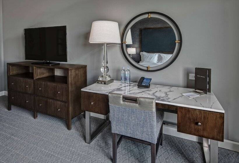 غرفة قياسية سرير كينج لذوى الإحتياجات الخاصة, Hilton Nashville Green Hills