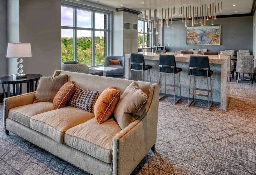 غرفة قياسية سرير كينج لذوى الإحتياجات الخاصة, Hilton Nashville Green Hills