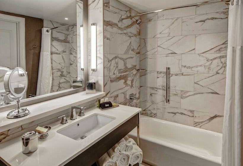 غرفة تنفيذية, Hilton Nashville Green Hills