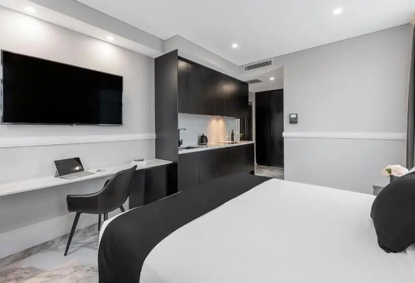 キングサイズベッドのスタンダードルーム, Holiday Inn & Suites   Parramatta Marsden Street, An Ihg
