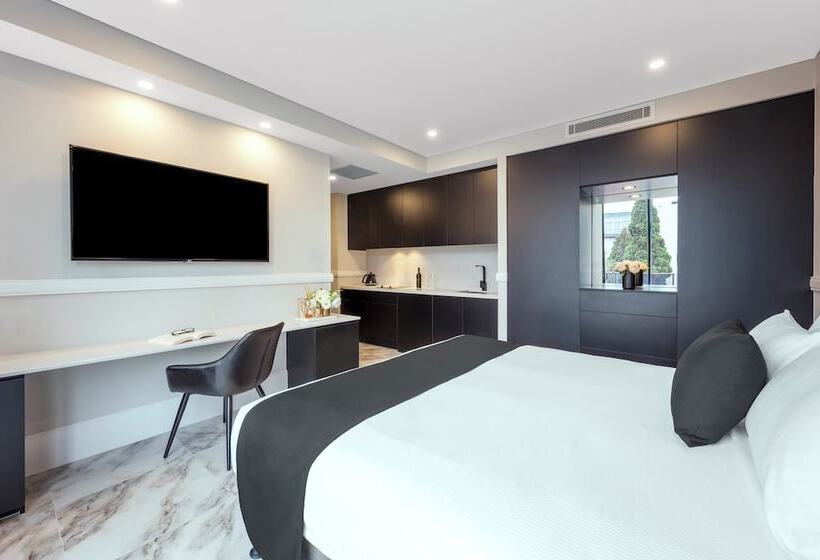 Номер Премиум, Holiday Inn & Suites   Parramatta Marsden Street, An Ihg