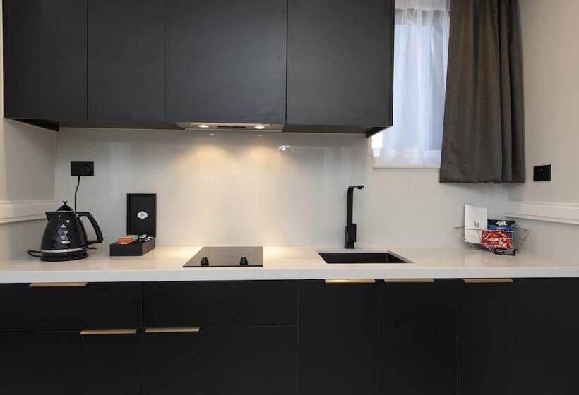 Номер Премиум, Holiday Inn & Suites   Parramatta Marsden Street, An Ihg