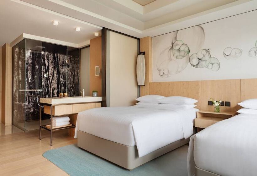 اتاق کلاب, Hong Kong Ocean Park Marriott