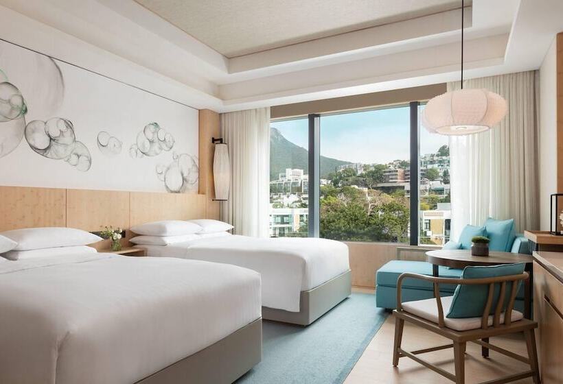 اتاق کلاب, Hong Kong Ocean Park Marriott