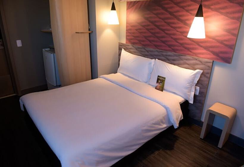 Апартаменты 1 Спальня, Ibis Tatui