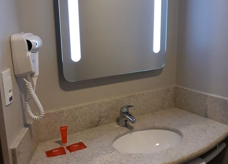 Апартаменты 1 Спальня, Ibis Tatui