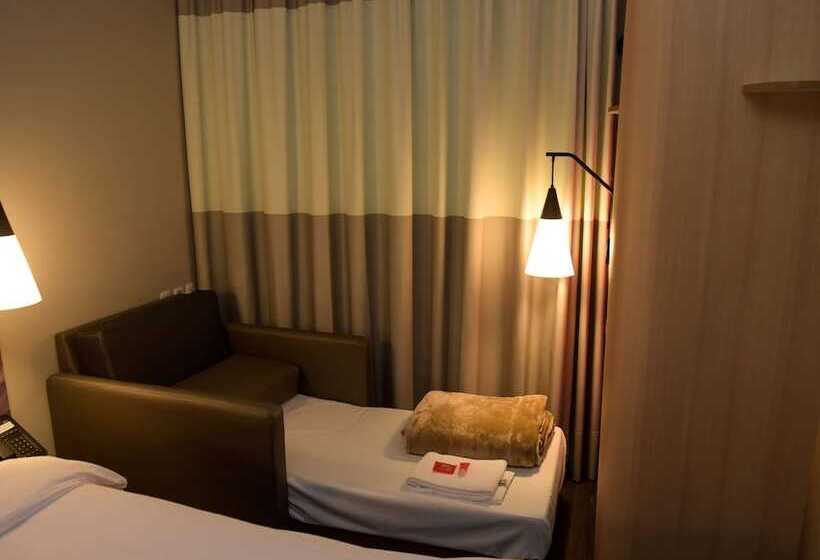 Номер Стандарт, Ibis Tatui