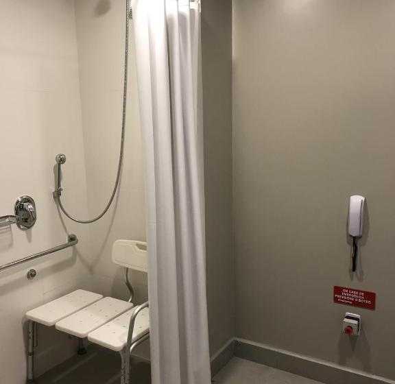 Номер Стандарт Адаптированный для Инвалидов, Ibis Tatui