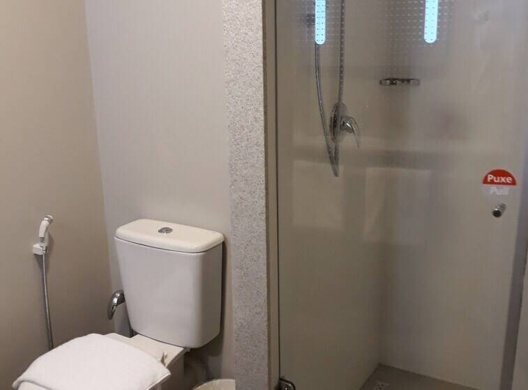 Апартаменты 1 Спальня, Ibis Tatui