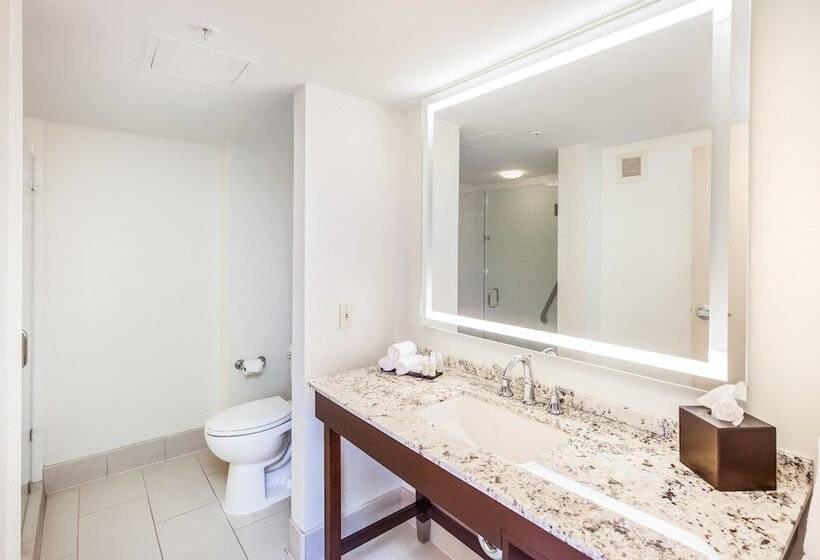 جناح إدارى, The Mercantile