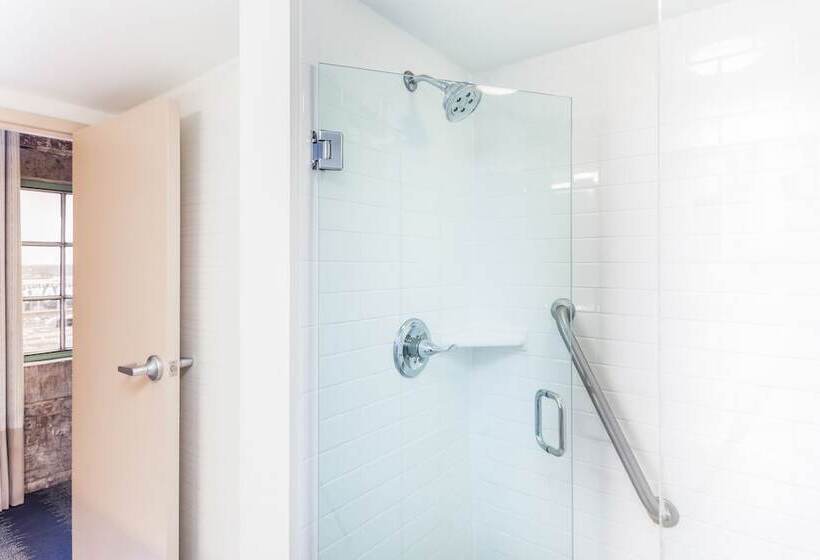 جناح إدارى, The Mercantile