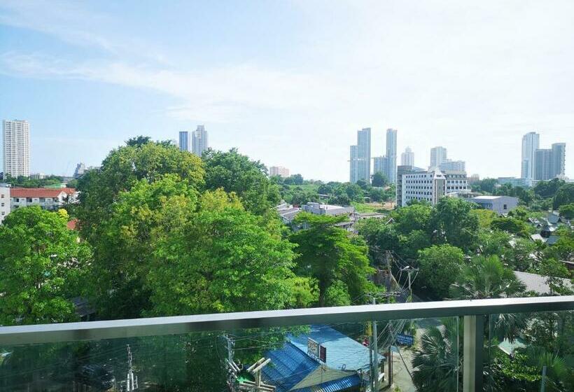 Suite, Tsix5 Quarter