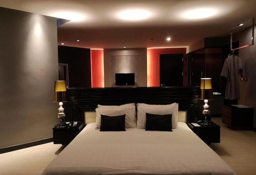 Suite Reial, Tsix5 Quarter